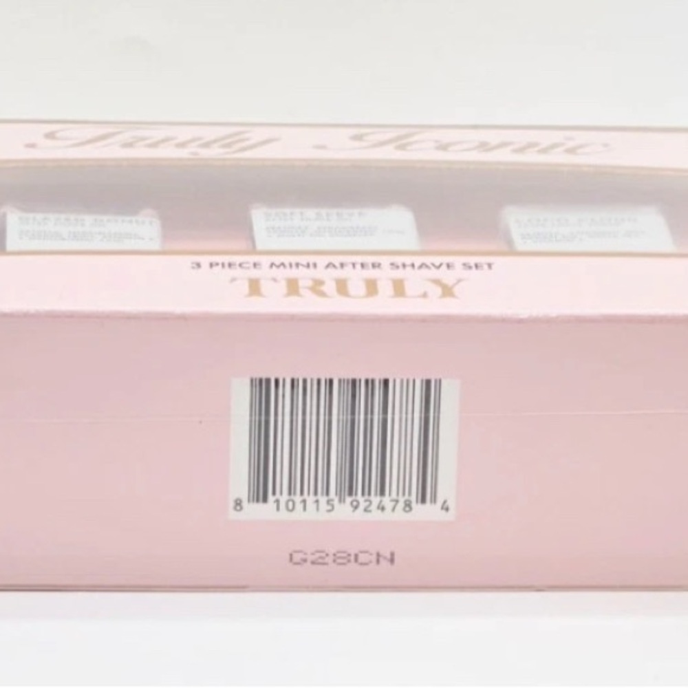 TRULY Iconic Mini After Shave Set - Picture 3 of 3